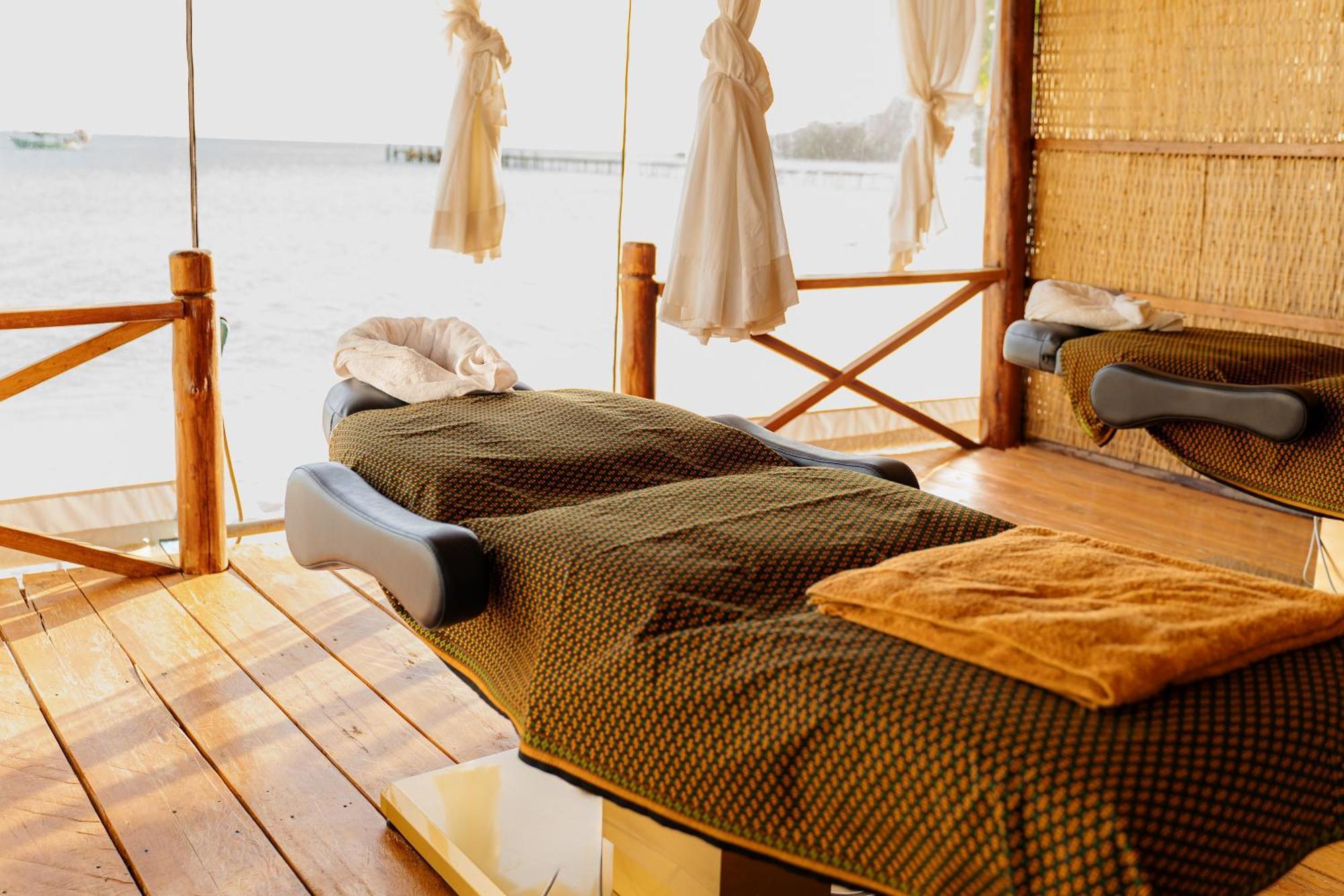 Golden Beach Resort Sok San Village Екстериор снимка